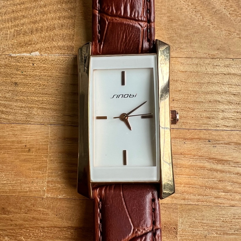 Sinobi ladies rectangular gold tone dress watch NEW BATTERY